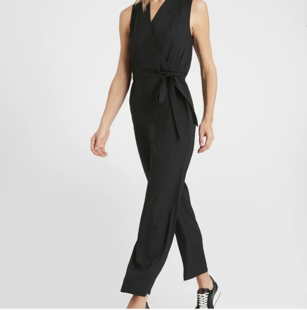 Banana Republic Black Sleek Jumpsuit 10P